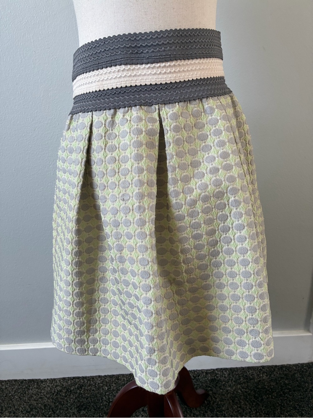 Maeve mini skirt. Size medium